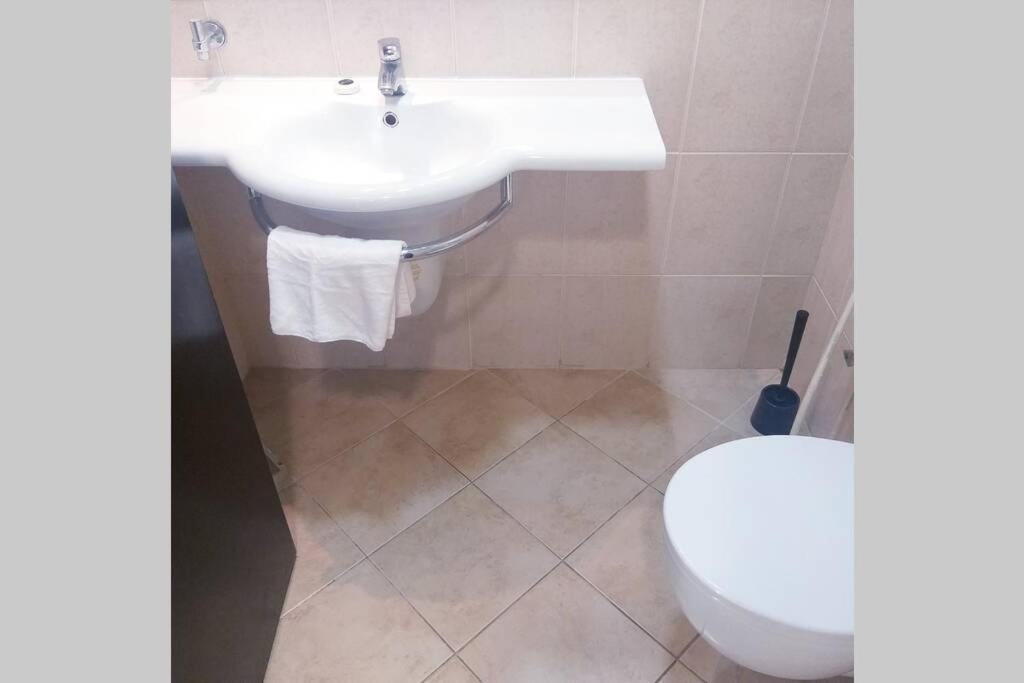Lovely 1-Bedroom Apartment In The Heart Of Dubai Marina Экстерьер фото