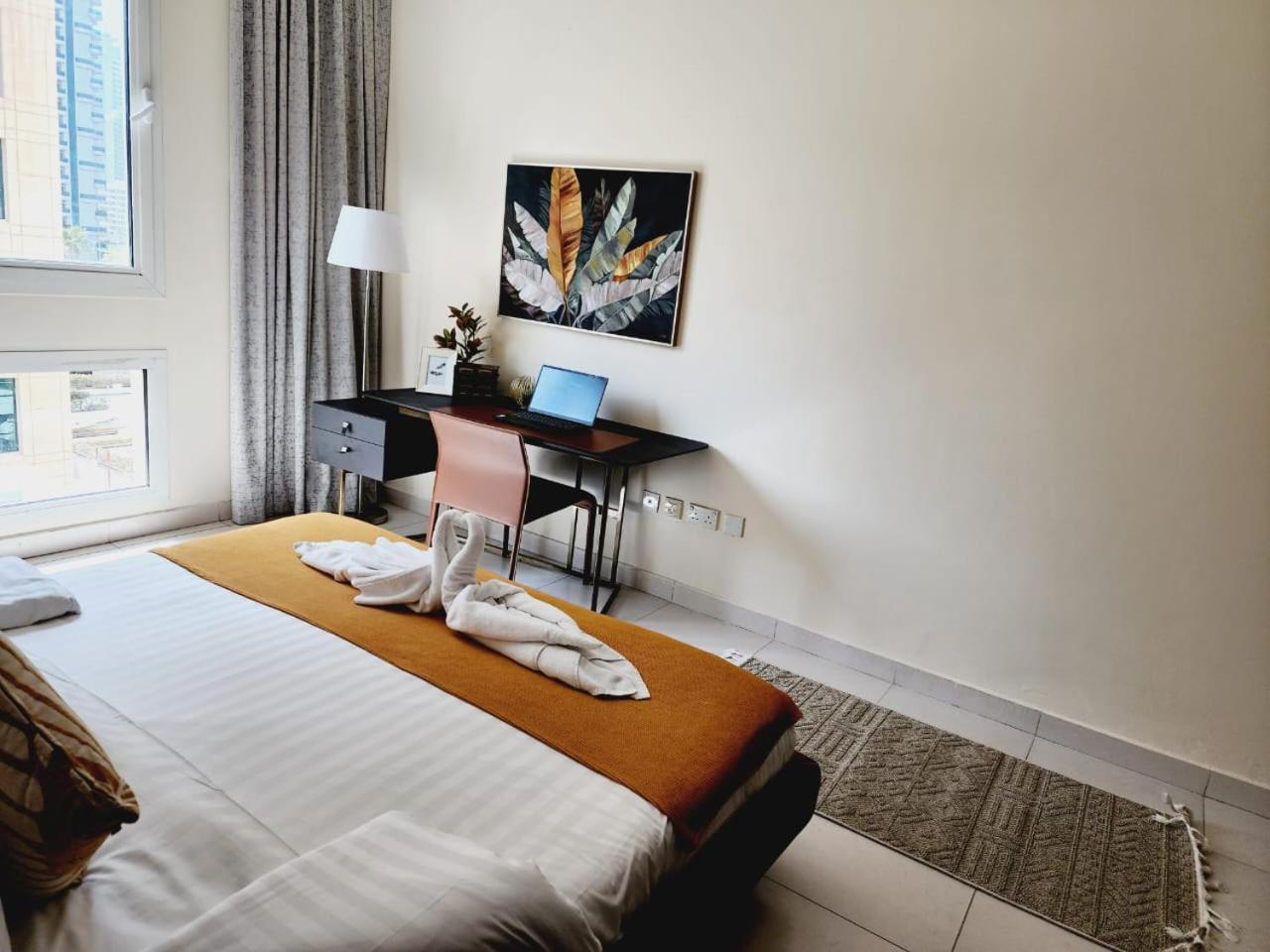 Lovely 1-Bedroom Apartment In The Heart Of Dubai Marina Экстерьер фото
