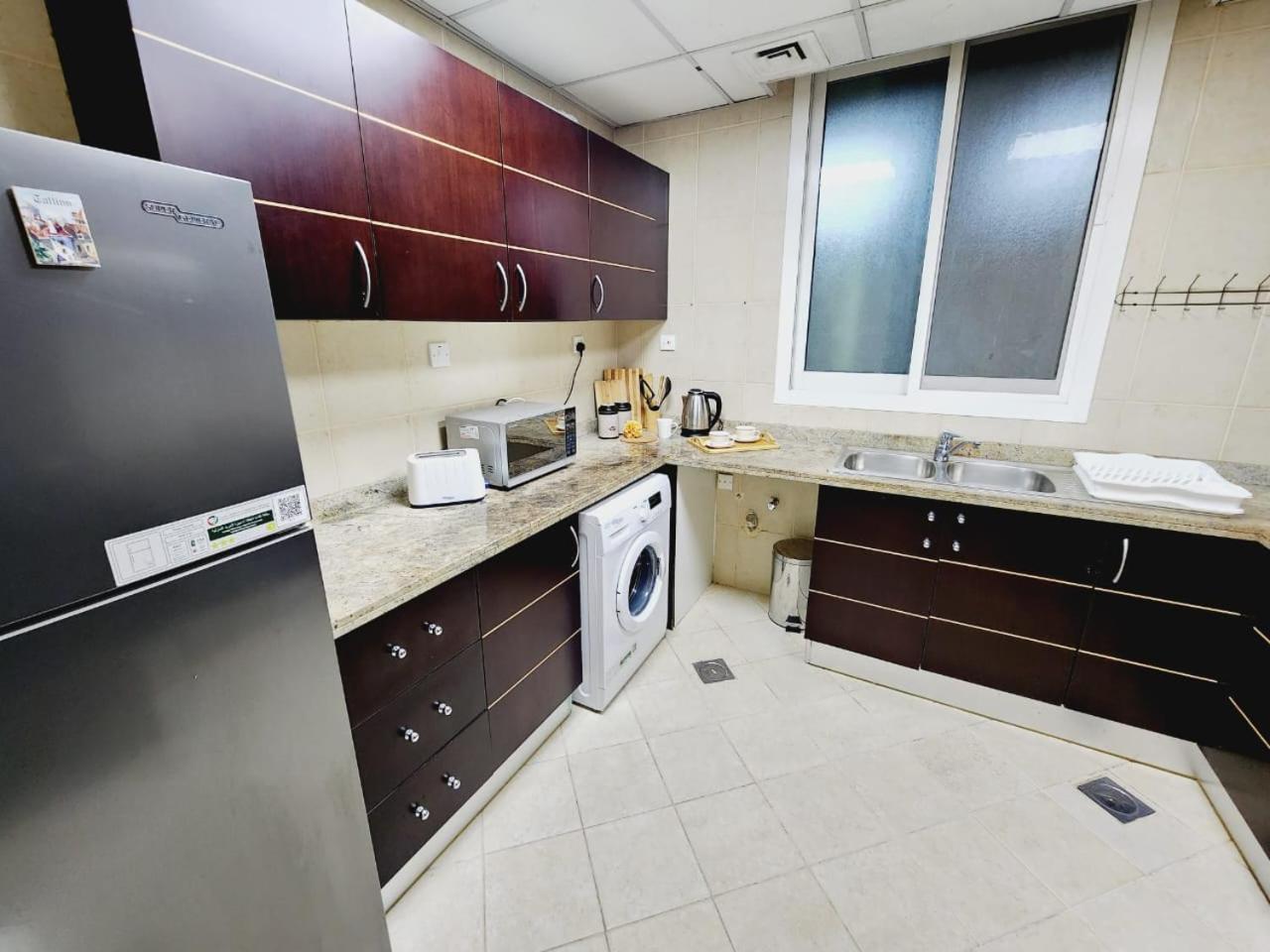 Lovely 1-Bedroom Apartment In The Heart Of Dubai Marina Экстерьер фото